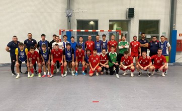 Mecz sparingowy w futsalu pomiędzy zespołem Politechniki Rzeszów, a Reprezentacją Polski Niesłyszących