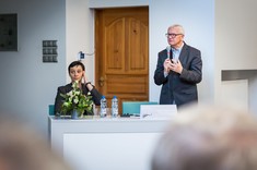 dr Ewa Polak i prof. Lechosław Dworak podczas sesji